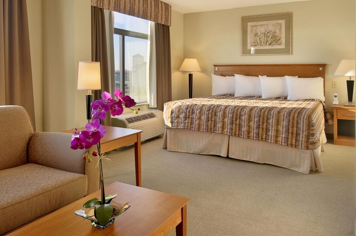 Imagen de la habitación del Hotel Wingate By Wyndham Louisville East. Foto 16