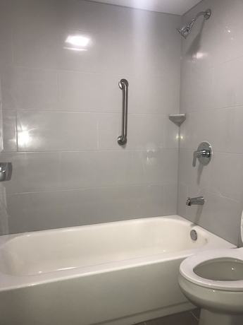 Imagen de la habitación del Hotel Wingate By Wyndham Louisville Fair and Expo. Foto 9