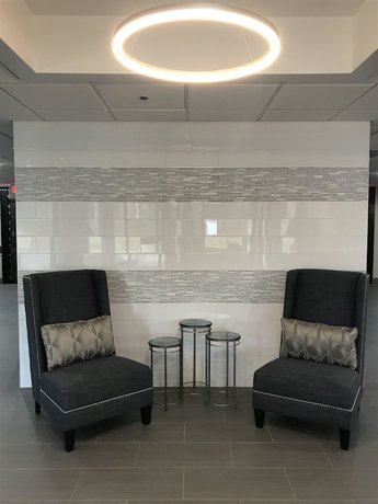 Imagen de los interiores del Hotel Wingate By Wyndham Louisville Fair and Expo. Foto 18