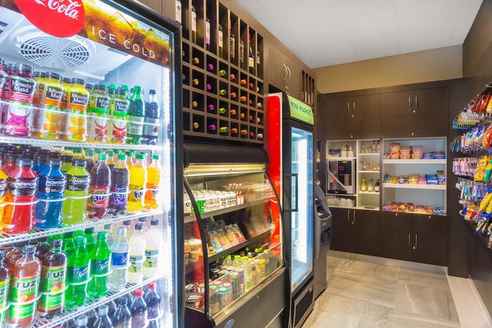 Imagen del bar/restaurante del Hotel Wingate By Wyndham Miami Airport. Foto 5