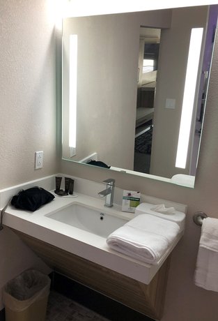 Imagen de la habitación del Hotel Wingate By Wyndham Murfreesboro. Foto 16