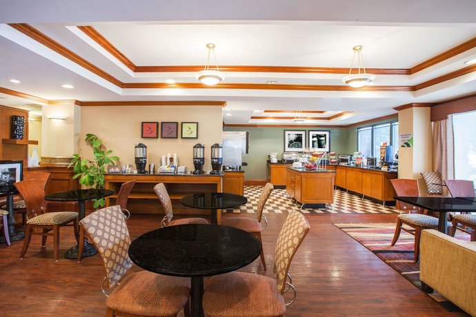 Imagen del bar/restaurante del Hotel Wingate By Wyndham North Little Rock. Foto 3