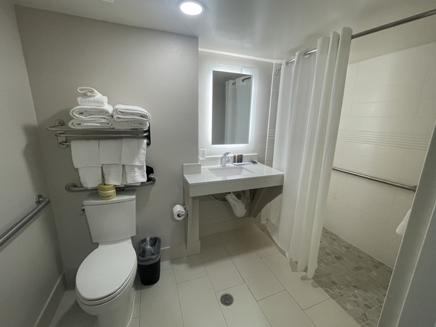 Imagen de la habitación del Hotel Wingate By Wyndham Panama City Area Lynn Haven. Foto 13