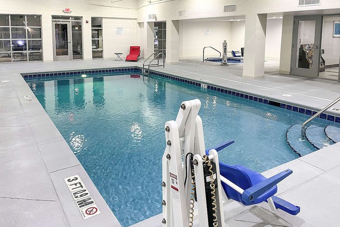 Imagen de la piscina del Hotel Wingate By Wyndham Panama City Area Lynn Haven. Foto 17