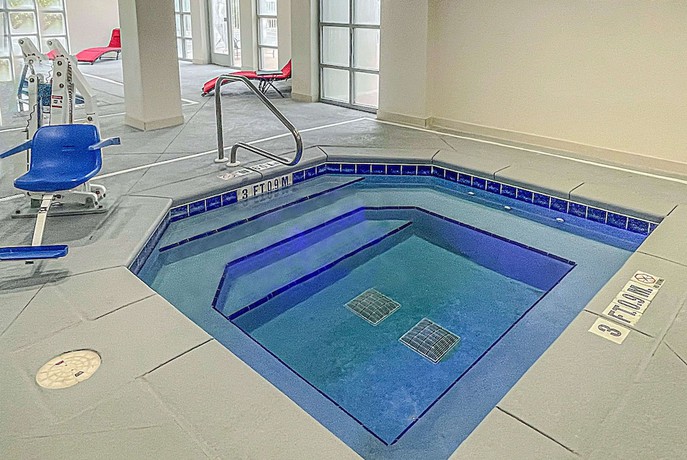 Imagen de la piscina del Hotel Wingate By Wyndham Panama City Area Lynn Haven. Foto 19