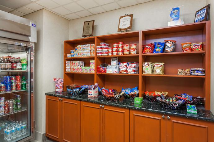 Imagen del bar/restaurante del Hotel Wingate By Wyndham Peoria. Foto 2