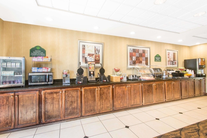 Imagen del bar/restaurante del Hotel Wingate By Wyndham Savannah/pooler. Foto 3