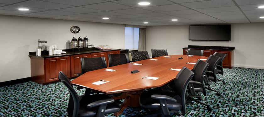 Imagen de los interiores del Hotel Wingate By Wyndham St. Clairsville/wheeling. Foto 11