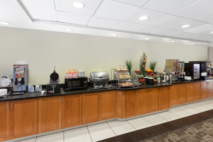 Imagen del bar/restaurante del Hotel Wingate By Wyndham Yuma. Foto 3