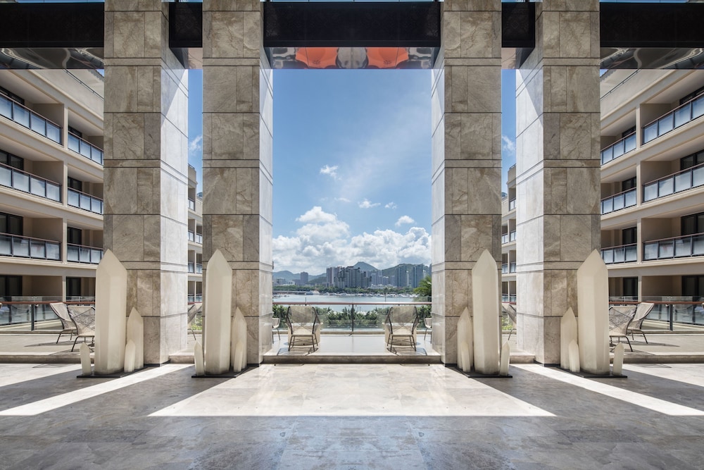 Imagen de los interiores del Hotel Wingate Sanya Luhuitou. Foto 16