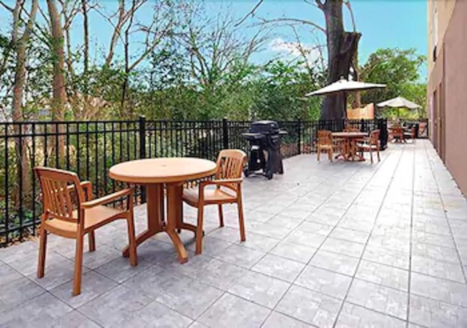 Imagen de los exteriores del Hotel Wingate by Wyndham Athens Near Downtown. Foto 10