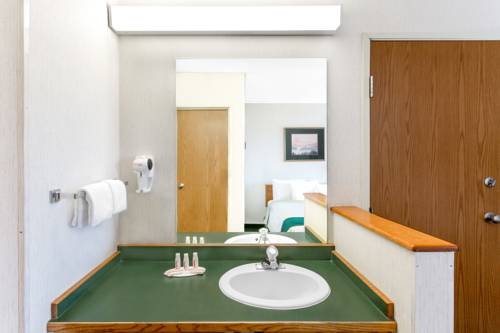 Imagen de la habitación del Hotel Wingate by Wyndham Butte City Center I-15/I-90. Foto 16