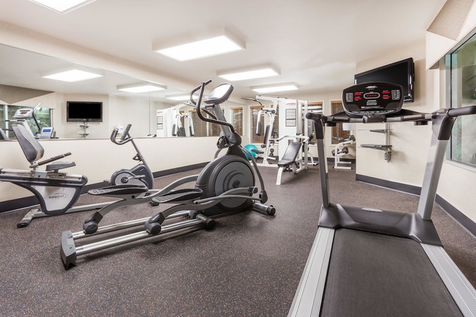 Imagen de los interiores del Hotel Wingate by Wyndham Calgary South. Foto 12