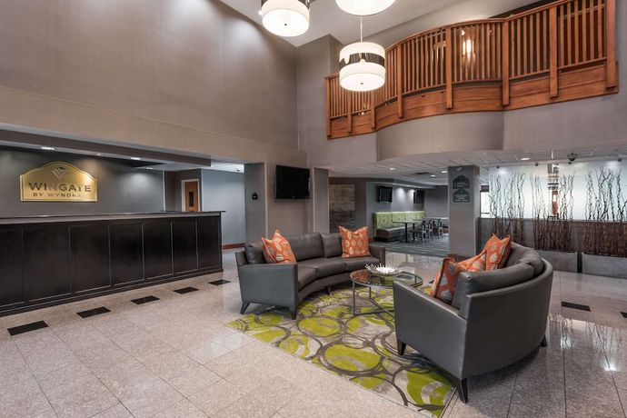 Imagen de los interiores del Hotel Wingate by Wyndham Columbia. Foto 16