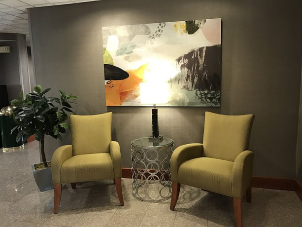 Imagen de los interiores del Hotel Wingate by Wyndham Columbia. Foto 17