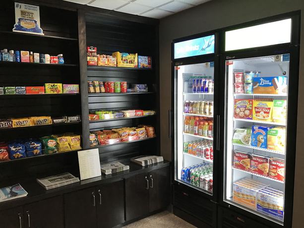Imagen de los interiores del Hotel Wingate by Wyndham Columbia. Foto 19