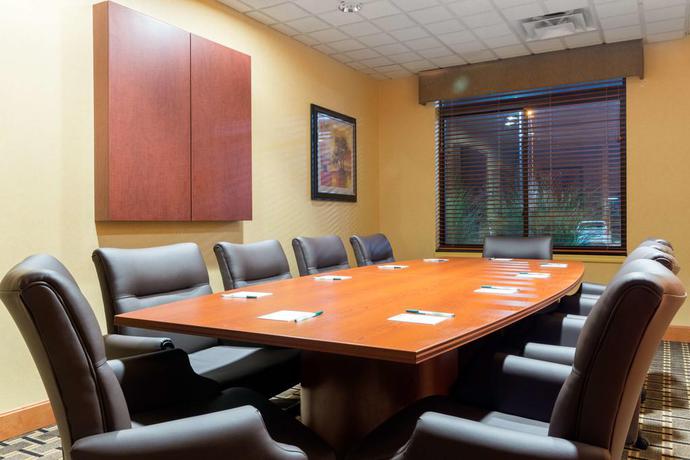 Imagen de los interiores del Hotel Wingate by Wyndham Dayton - Fairborn. Foto 8