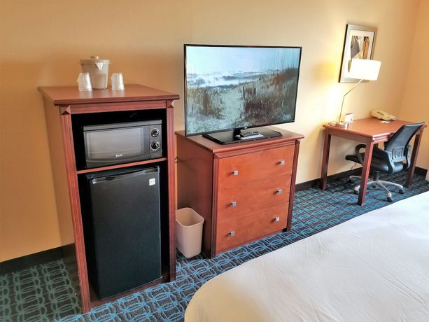 Imagen de la habitación del Hotel Wingate by Wyndham Dayton North. Foto 11