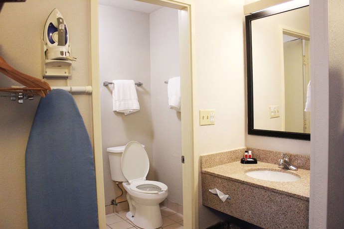Imagen de la habitación del Hotel Wingate by Wyndham Dayton North. Foto 13