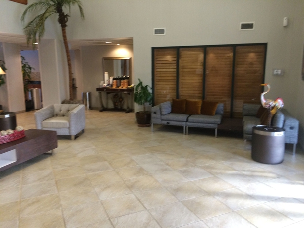 Imagen de los interiores del Hotel Wingate by Wyndham Destin. Foto 13