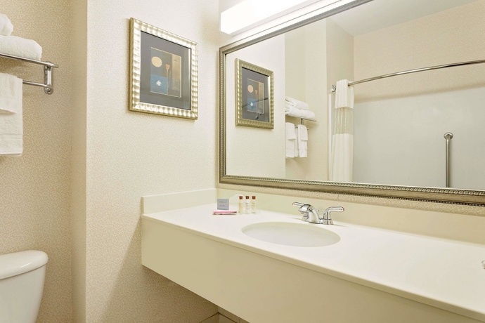 Imagen de la habitación del Hotel Wingate by Wyndham Destin. Foto 11