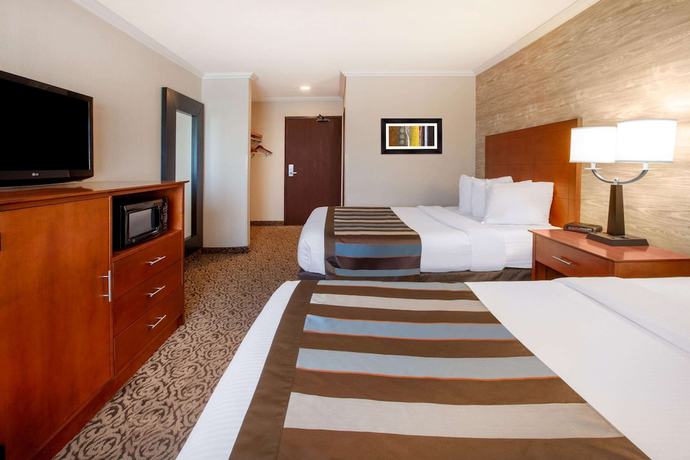 Imagen de la habitación del Hotel Wingate by Wyndham Detroit Metro Airport. Foto 5