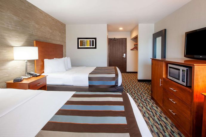 Imagen de la habitación del Hotel Wingate by Wyndham Detroit Metro Airport. Foto 9