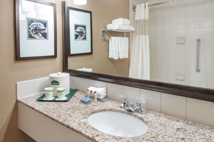 Imagen de la habitación del Hotel Wingate by Wyndham Edmonton West. Foto 7