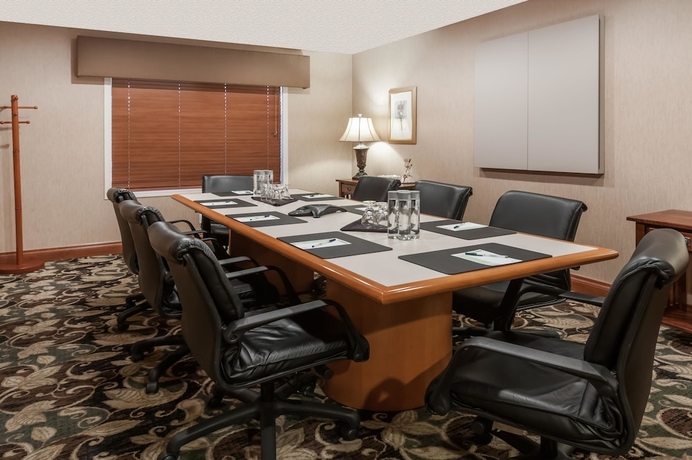 Imagen de los interiores del Hotel Wingate by Wyndham Edmonton West. Foto 18