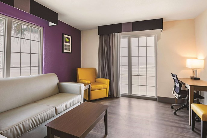 Imagen de la habitación del Hotel Wingate by Wyndham Galveston Beachfront at Seawall. Foto 14