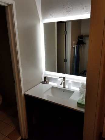 Imagen de la habitación del Hotel Wingate by Wyndham Great Falls. Foto 16