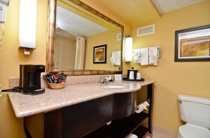 Imagen de la habitación del Hotel Wingate by Wyndham Greensboro/Coliseum. Foto 7