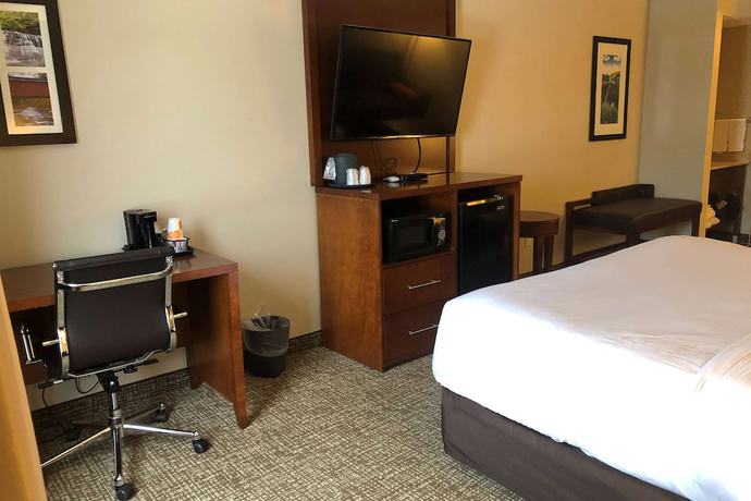 Imagen de la habitación del Hotel Wingate by Wyndham Grove City. Foto 3