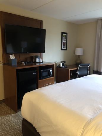 Imagen de la habitación del Hotel Wingate by Wyndham Grove City. Foto 6