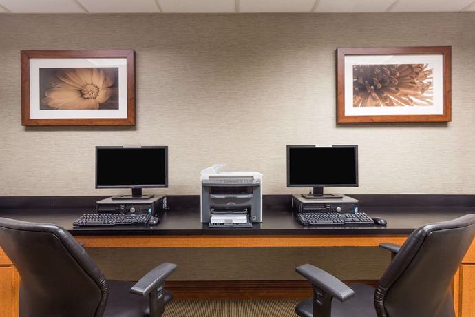 Imagen de los interiores del Hotel Wingate by Wyndham Houma La. Foto 9