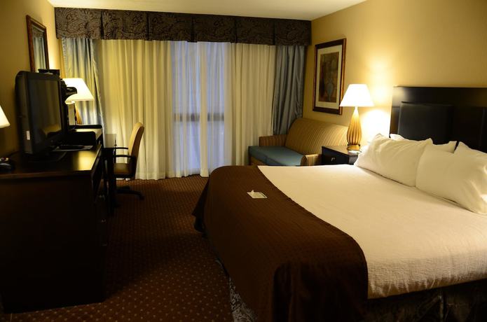 Imagen de la habitación del Hotel Wingate by Wyndham Kansas City. Foto 3