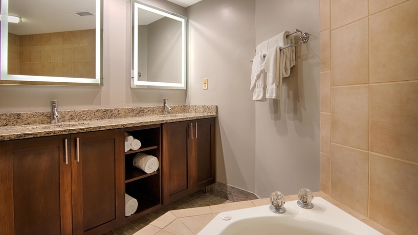 Imagen de la habitación del Hotel Wingate by Wyndham Kill Devil Hills Nc. Foto 17