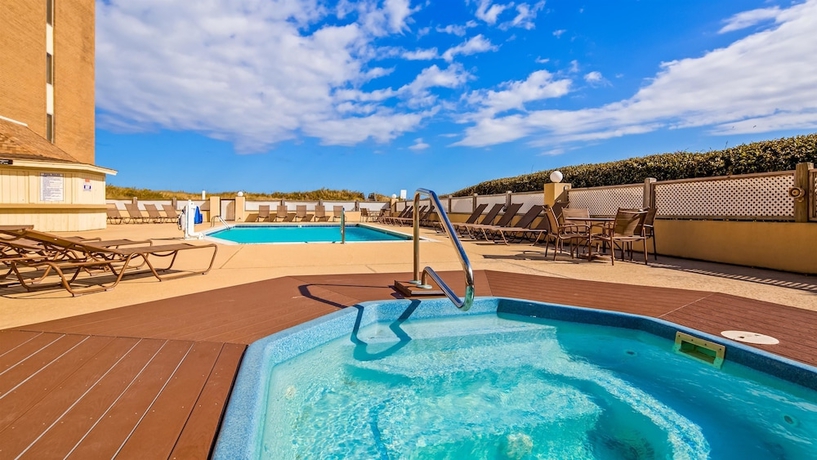 Imagen de la piscina del Hotel Wingate by Wyndham Kill Devil Hills Nc. Foto 19