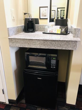Imagen de la habitación del Hotel Wingate by Wyndham Lake Charles Casino Area. Foto 13