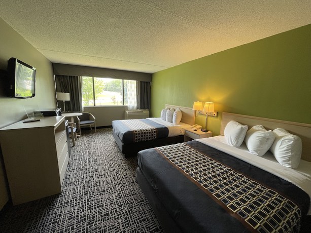 Imagen de la habitación del Hotel Wingate by Wyndham Lake George. Foto 11