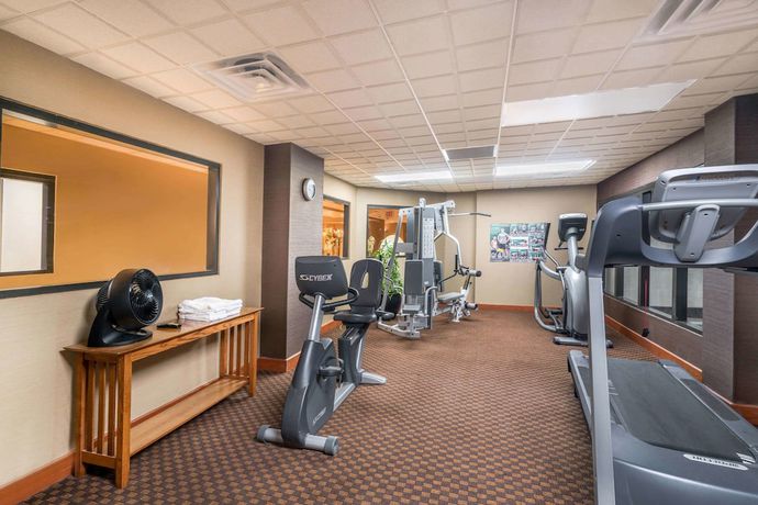 Imagen de los interiores del Hotel Wingate by Wyndham Lexington. Foto 9