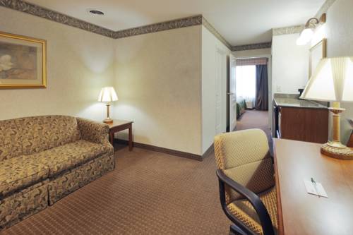 Imagen de la habitación del Hotel Wingate by Wyndham Mansfield OH. Foto 6
