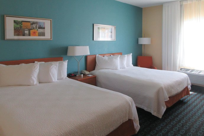Imagen de la habitación del Hotel Wingate by Wyndham Marion. Foto 7