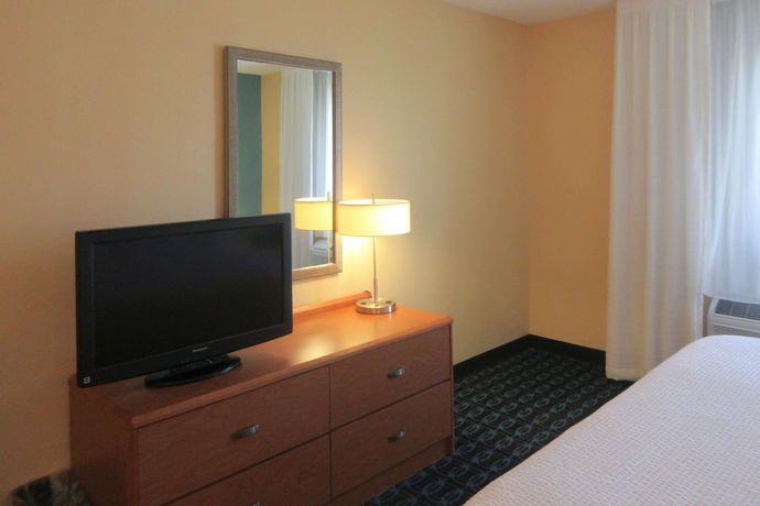 Imagen de la habitación del Hotel Wingate by Wyndham Marion. Foto 11