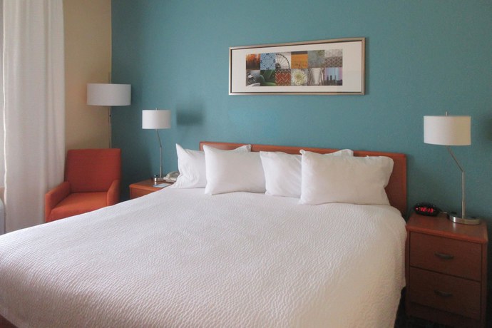 Imagen de la habitación del Hotel Wingate by Wyndham Marion. Foto 13