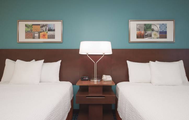 Imagen de los interiores del Hotel Wingate by Wyndham Marion. Foto 18