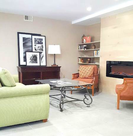 Imagen de los interiores del Hotel Wingate by Wyndham Matthews/Charlotte. Foto 12