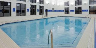 Imagen de la piscina del Hotel Wingate by Wyndham Mentor OH. Foto 10