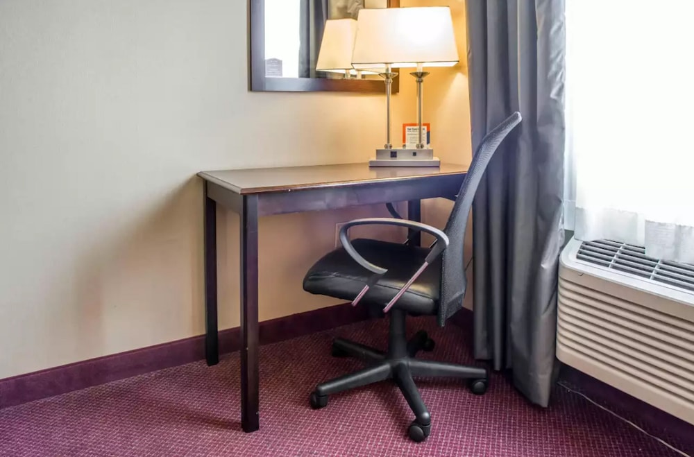 Imagen de la habitación del Hotel Wingate by Wyndham Pittsburgh/New Stanton. Foto 11