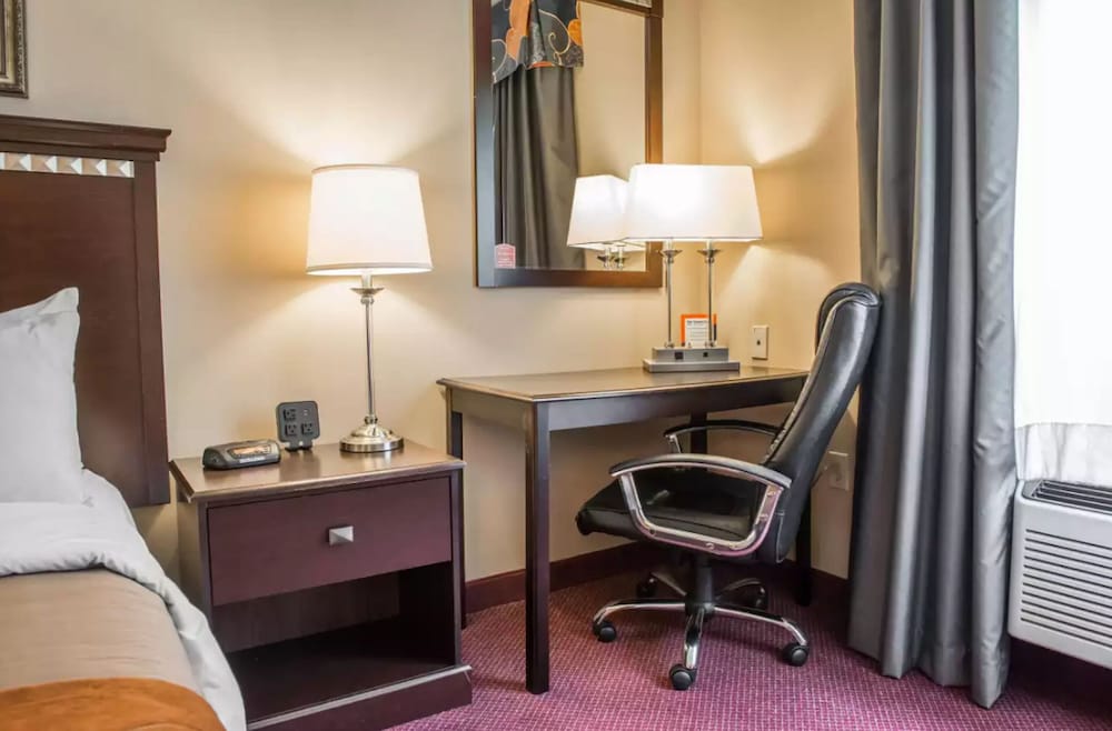 Imagen de la habitación del Hotel Wingate by Wyndham Pittsburgh/New Stanton. Foto 13